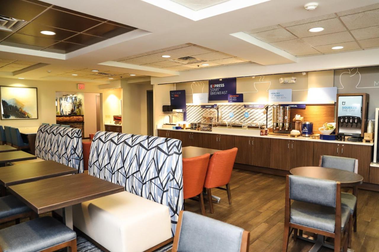 Holiday Inn Express & Suites Donegal, An Ihg Hotel Экстерьер фото